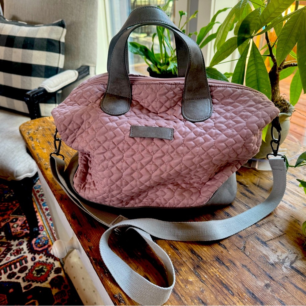 NWOT Quilted Mauve Tote Bag with Detachable Shoulder Strap